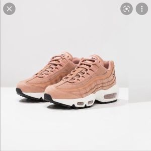 WOMENS NIKE AIR MAX 95 SIZE 7